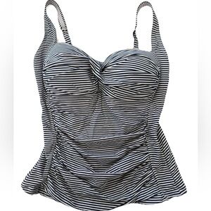 Nip Tuck Swim Top Striped Multi Fit Cup Size 8 Slimming Ruched Tummy Control